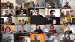 "#SharePeace", encuentro de misioneros digitales en oración por la paz