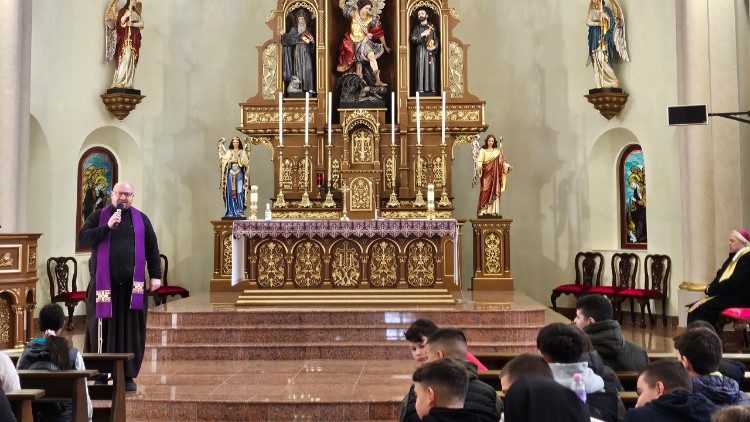 Среща на младежите подготвящи се за Тайнството Миропомазание