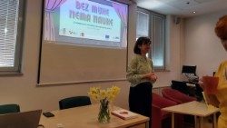 JRS-ov tim volontera prati izbjeglice na njihovom putu učenja hrvatskoga jezika 