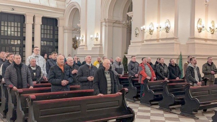 Учасники паломництва, що відбулося 14 березня 2026 року, під час Святої Меси 