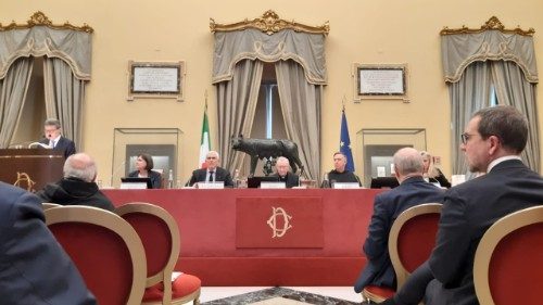 Parolin: Trump und Israel sollten Krieg beenden, gro&szlig;e Eskalationsgefahr