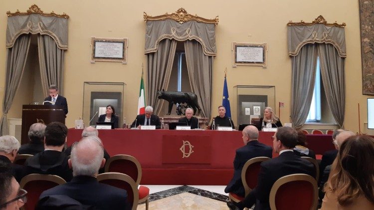 2026.03.18 Kardinali Parolini katika Uwakilishi wa Kitabu cha Papa Leo XIV.