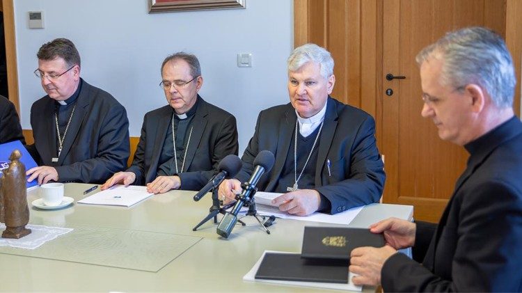 Biskupi Zagrebačke crkvene pokrajine (Foto: Stjepan Vego)