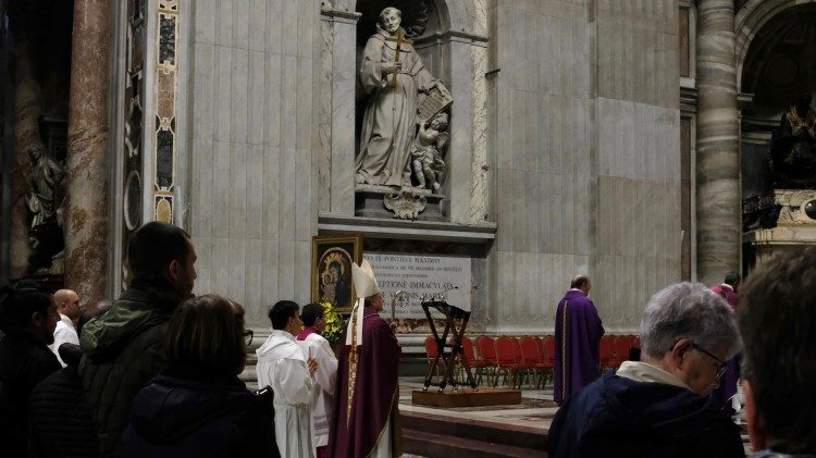 Die Zeigung des Schwei&szlig;tuchs im Vatikan