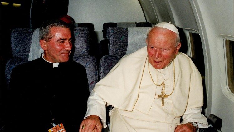 Monsignor Anton Lucaci e Giovanni Paolo II