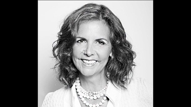 ಸಂವಹನ ವಿಭಾಗಕ್ಕೆ ಸಲಹೆಗಾರರಾಗಿ ಸೇವೆ ಸಲ್ಲಿಸಿದ ಆನ್ ಕಾರ್ಟರ್