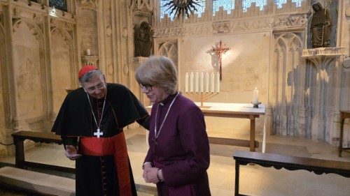 O Papa &agrave; nova arcebispa de Cantu&aacute;ria: avante com o di&aacute;logo entre os desafios do mundo