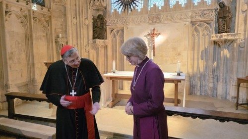 Il Papa al nuovo arcivescovo di Canterbury: avanti nel dialogo tra le sfide del mondo