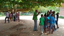 Jardín del centro Saint Laurent, Kisangani – RDC, por Sor Francisca Sánchez, SMC