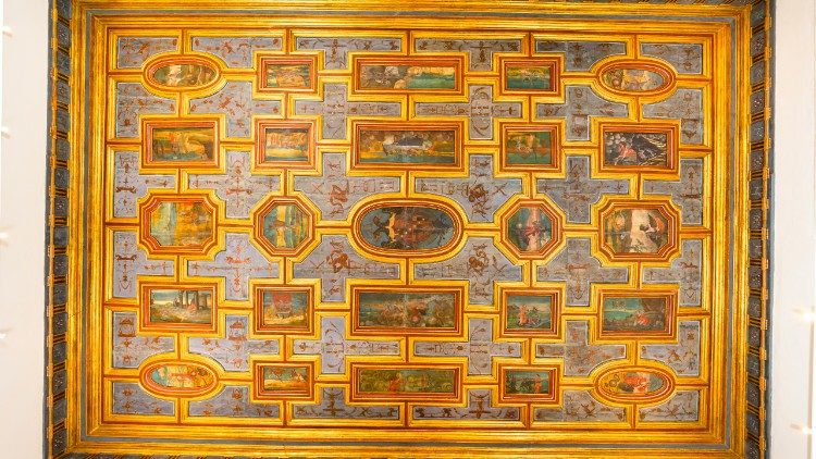 Soffitto con lo stemma di Carlo V.