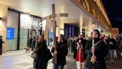 La Via Crucis degli Invisibili a via Marsala, Roma