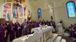 Sfânta Liturghie de înmormântare a monseniorului Anton Lucaci