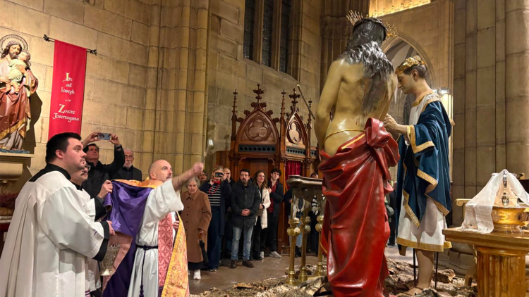 Benedizione delle statue nella cattedrale del Buon Pastore