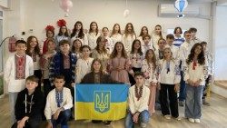 Gli studenti della scuola cattolica di Khmelnytskyi