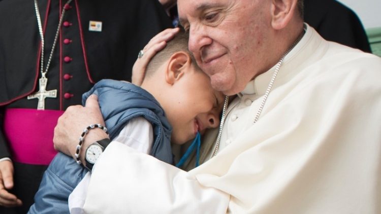 Papa Francisco durante encontro no Lar São José, em Medellín, em 9 de setembro de 2017